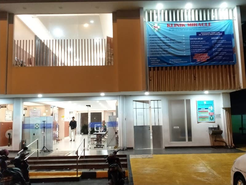 Miracle Executive Clinic, Bukit Indah City, Purwakarta photo