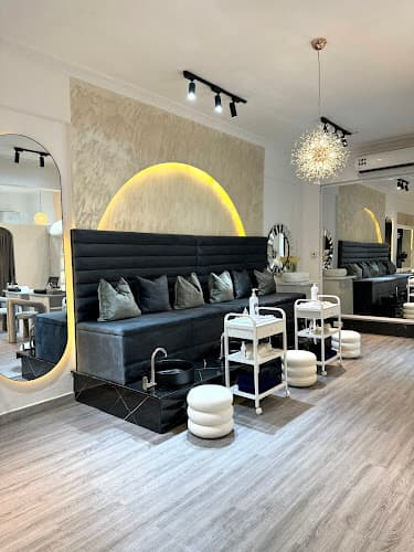 Mirrors Spa Adenta photo