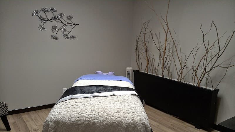 Mitzi K's Dayspa & Salon Beatrice photo