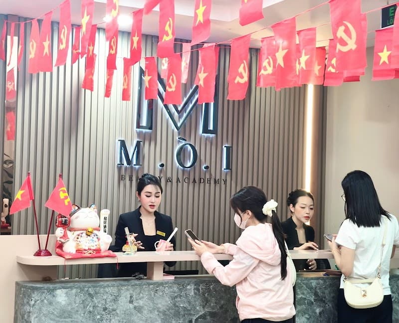 MOI Beauty - Phun Môi Phủ Sương Quận 1 photo