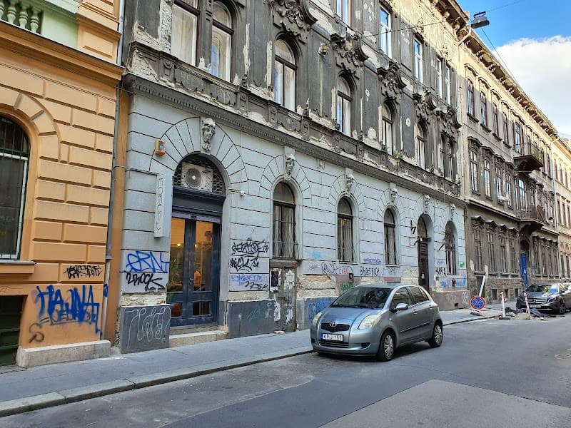 Moment's Szépség-, és Egészségmegőrző Stúdió Eger photo