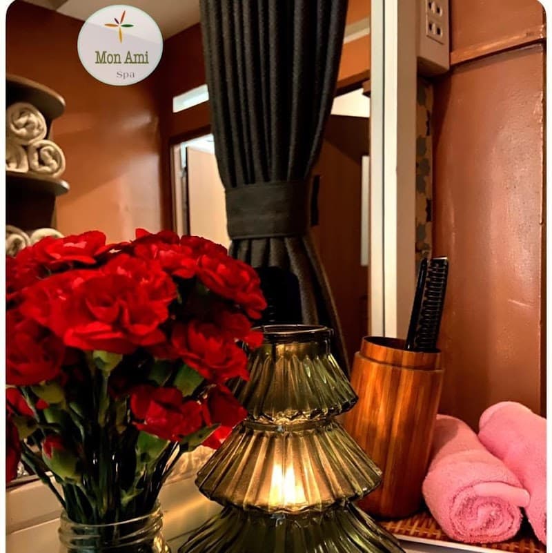 Mon Ami Spa Quận 10 photo