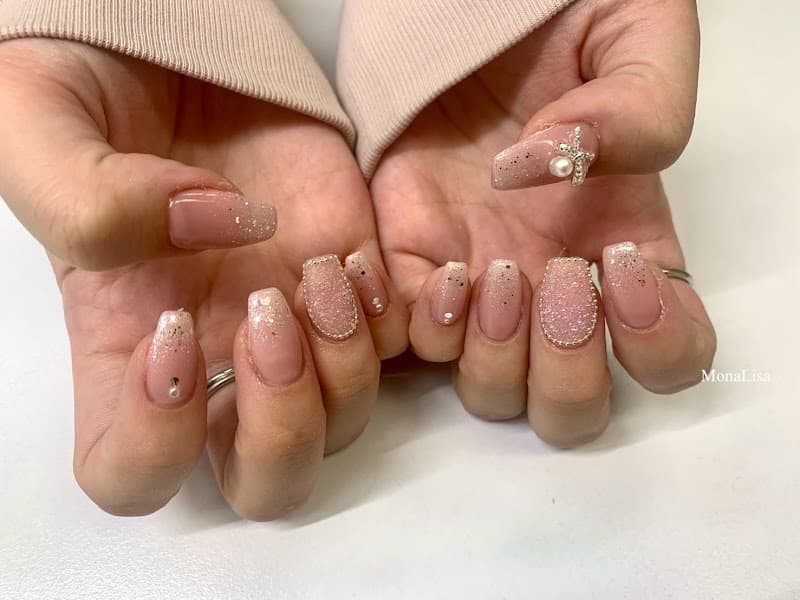 Mona Lisa Nishinomiya City photo