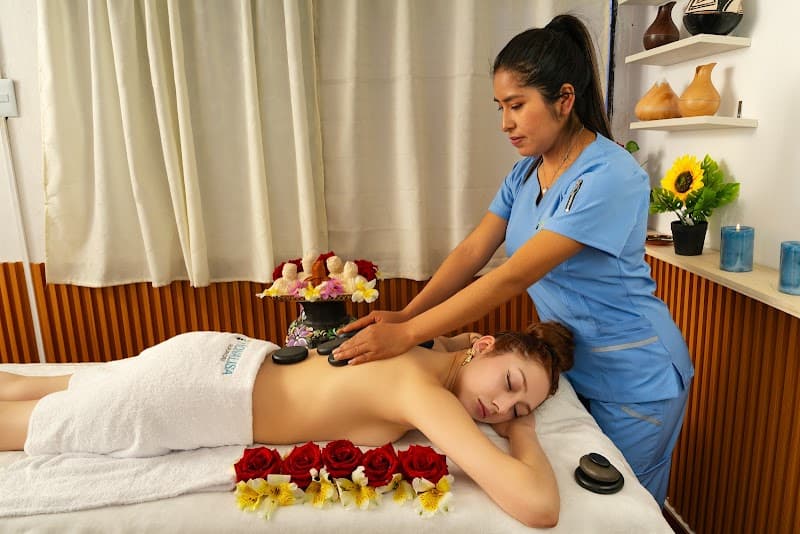 Monalisa Spa Cusco | Therapy Massage | Polished Nails | Facial | Pedicure | Nails Cuzco | Haircut photo