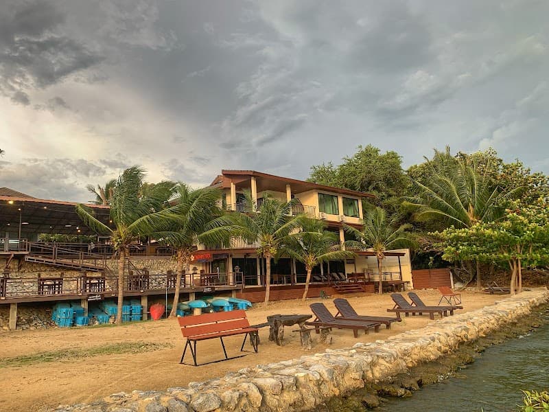 Monsane River Khwae Resort Kanchanaburi photo