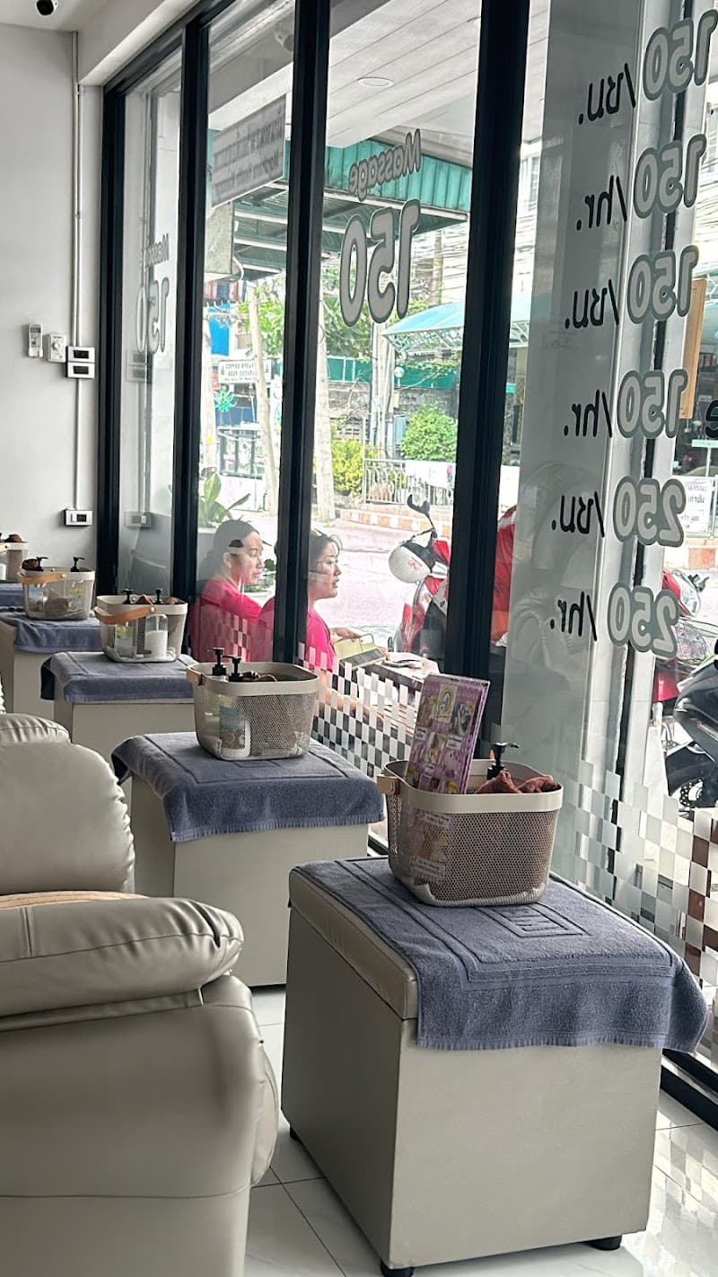 Monthana Health Massage. Chonburi photo