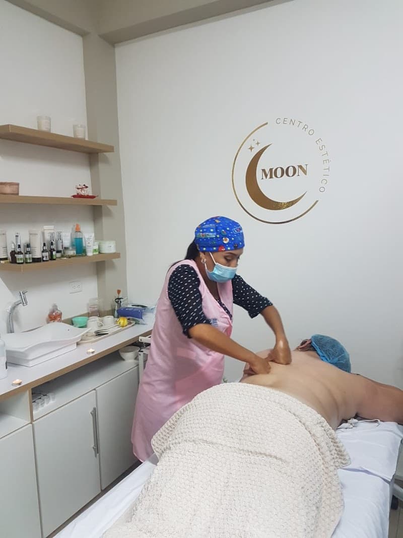 Moon Centro Estético San Miguel de Ibarra photo