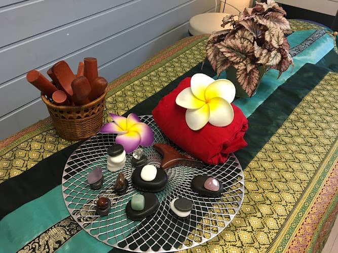 Moon Råholt Thaimassasje ved Esso photo