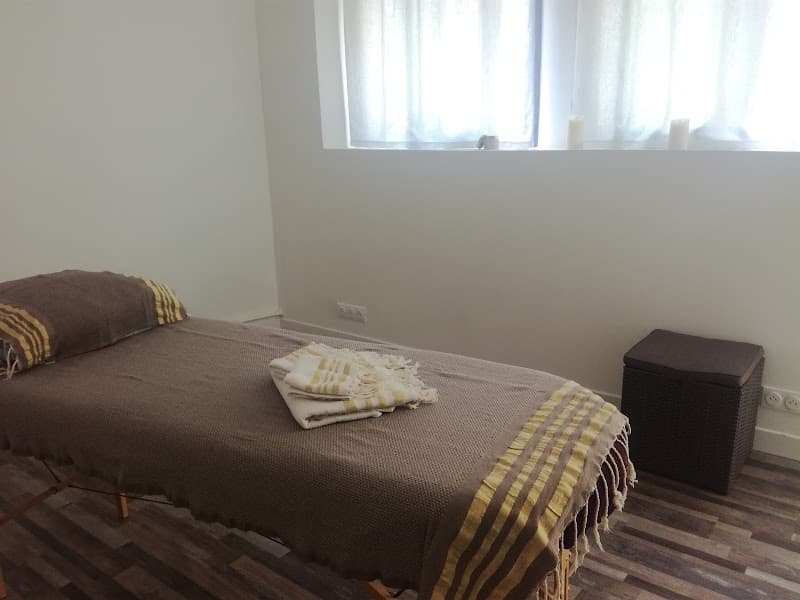 Morgane Bleuzen - SOPHROLOGIE - MASSAGES - Pour les femmes - spécialisée en périnatalité Quimper photo