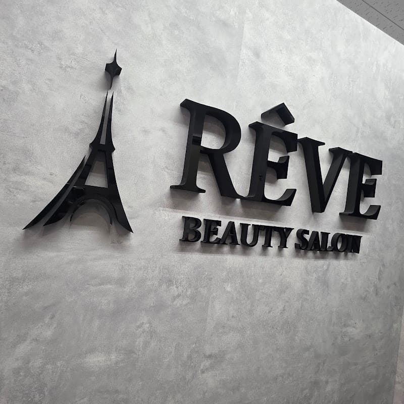 Mote Otoko Salon reveriè.ne Chuo Ward, Osaka photo