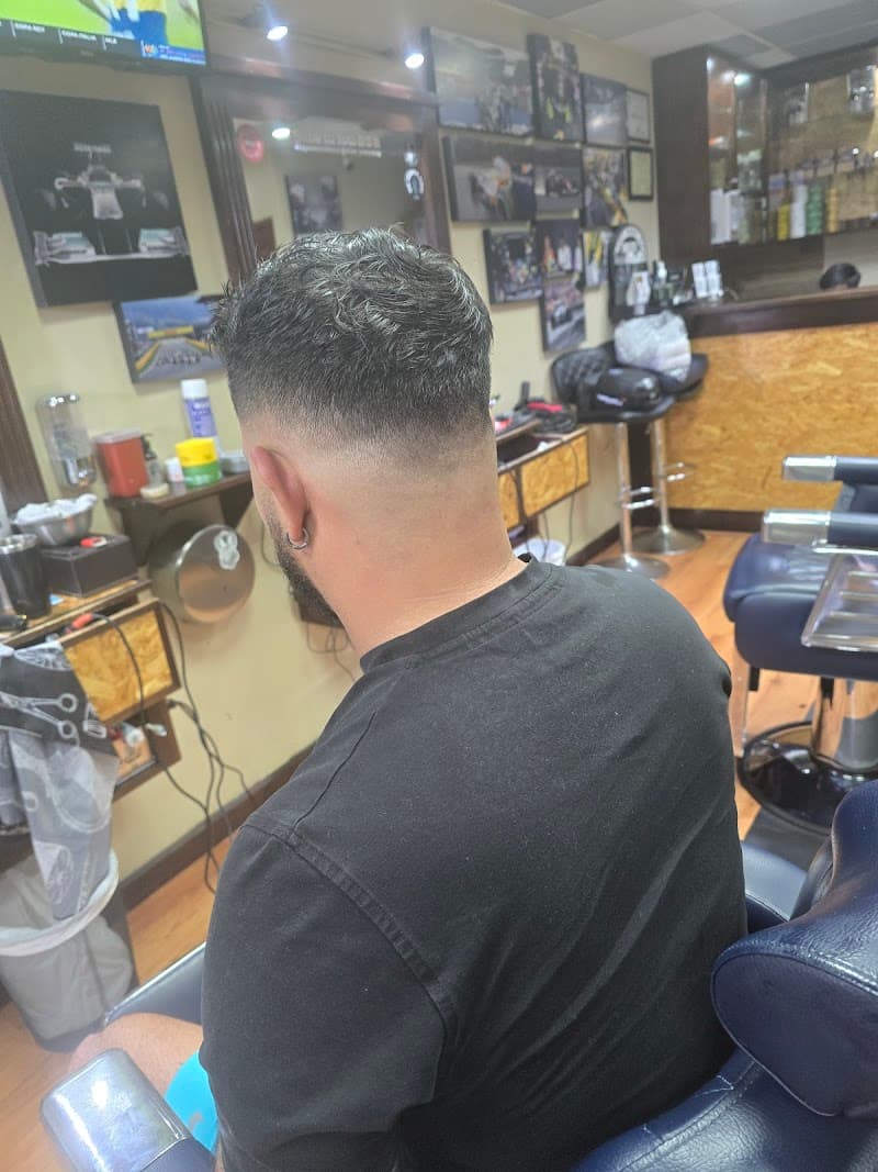 Mr. Max Barber Shop & Spa Antigua Guatemala photo