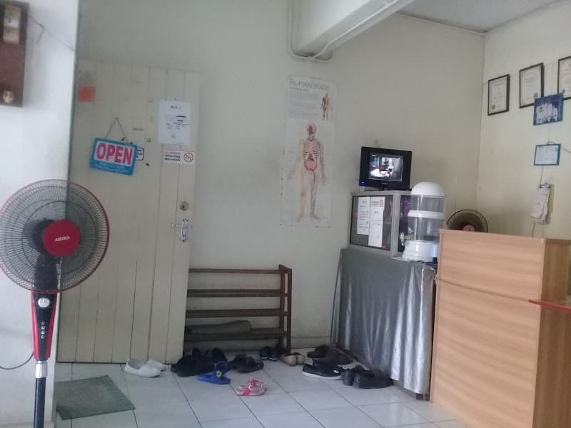 MSJ Traditional Massage Menggatal Town Kota Kinabalu photo