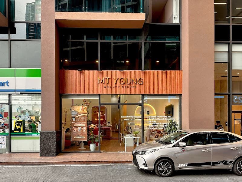 MT Young Beauty Center Quận 7 photo