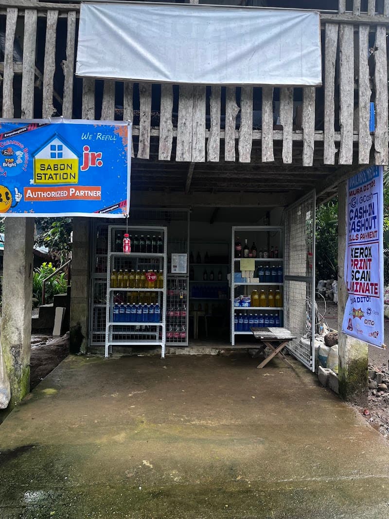 Munting tindahan ni Kuya Wahlz Bula photo