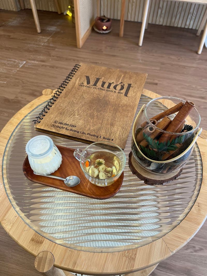 MƯỚT GỘI ĐẦU DƯỠNg Sinh & Spa Quận 8 photo