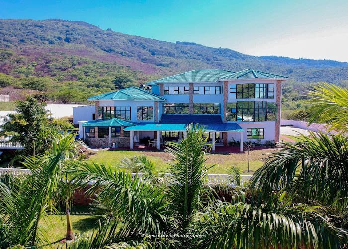 Murambi East Villa and Spa Mutare photo