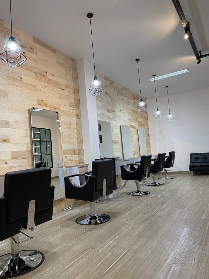 Murni Salon Poso photo