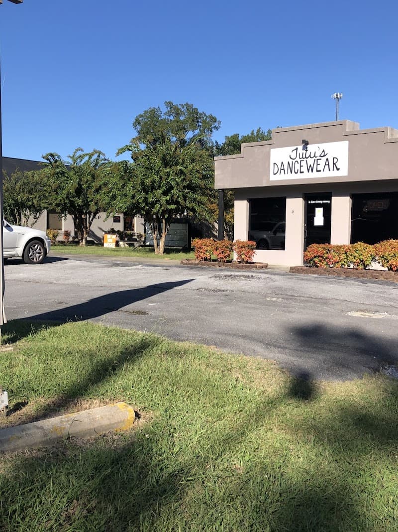 Muscular Therapeutic Massage Shanna Hamby Dyar Rainbow City photo