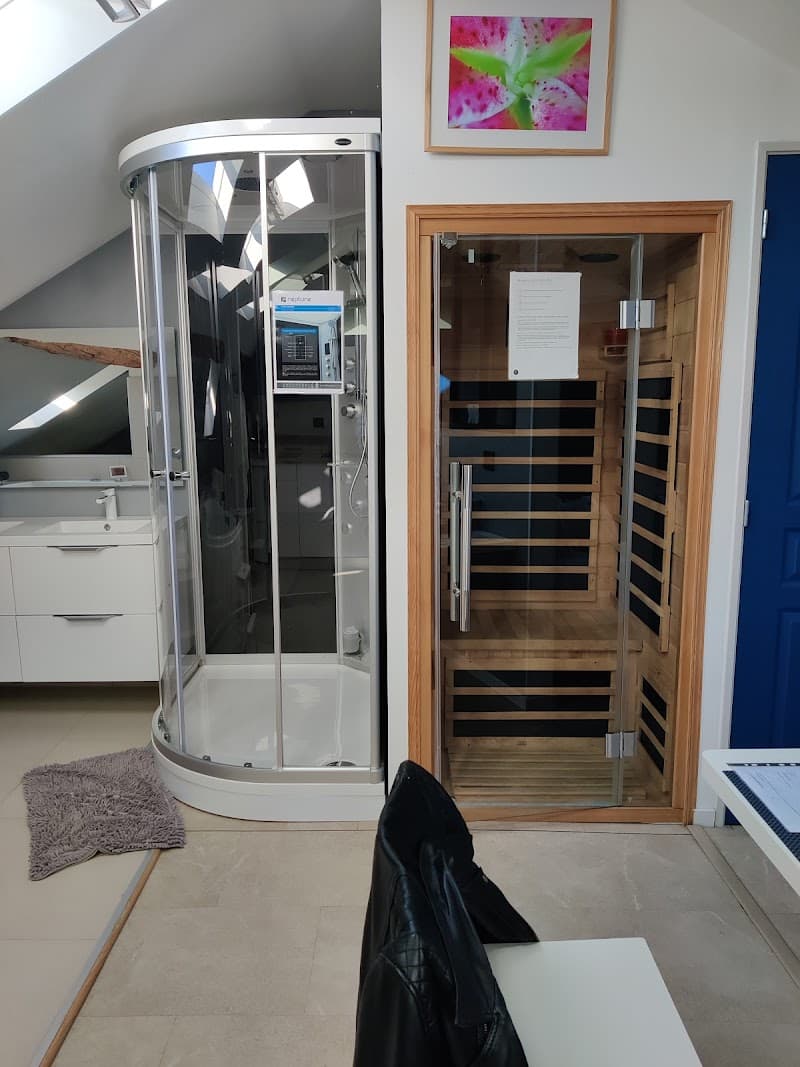 MV Suite and Spa Reims photo