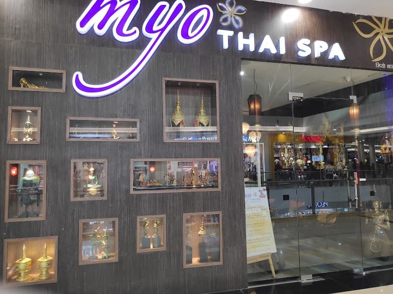 Myo Thai Spa Viviana Mumbai photo