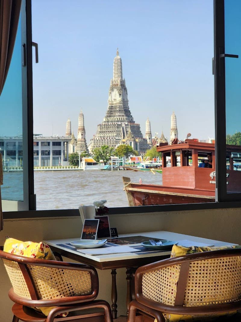 Na Ruan Thun Kramom Bangkok photo