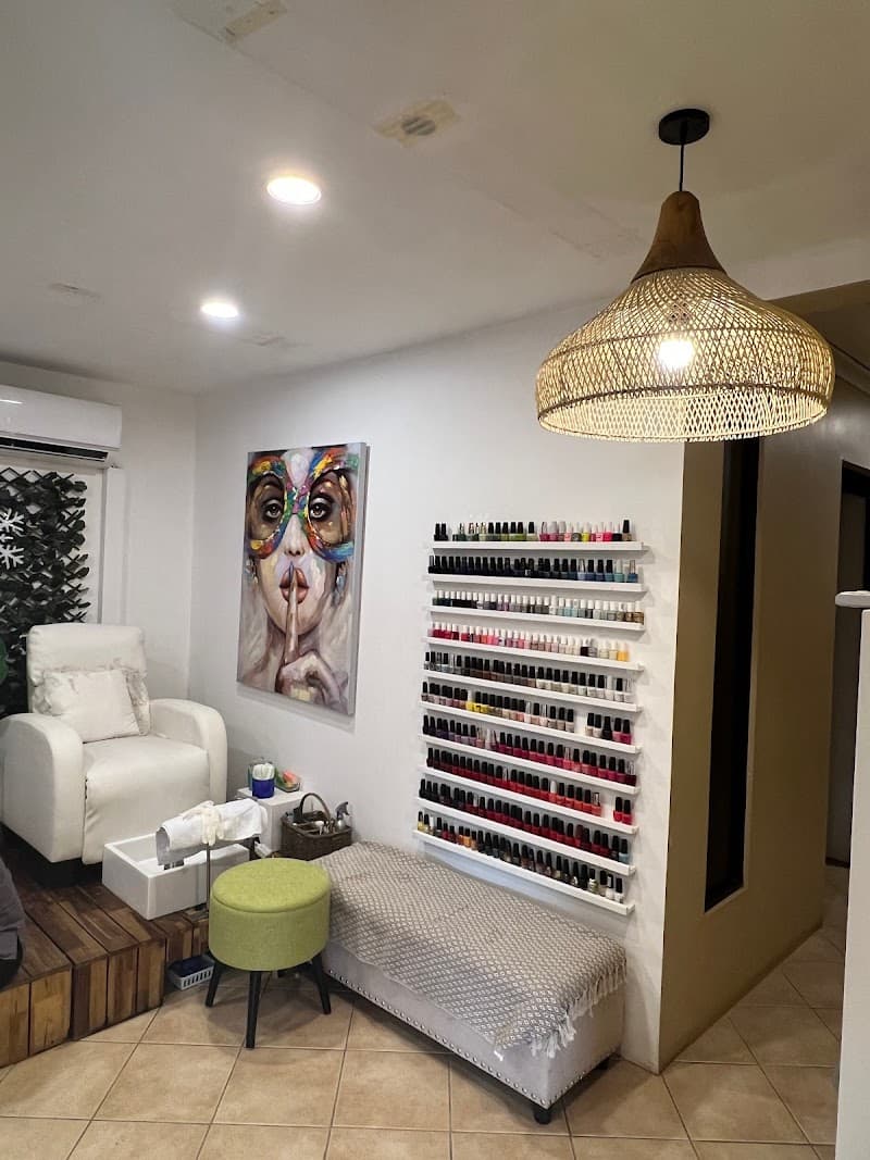 Nacari Spa & Hair Salon Sardinal photo