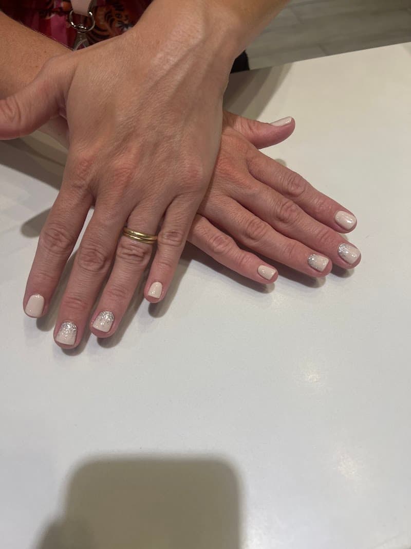 Nails & Co. Dinosaurio Mall Rodriguez del Busto Córdoba photo