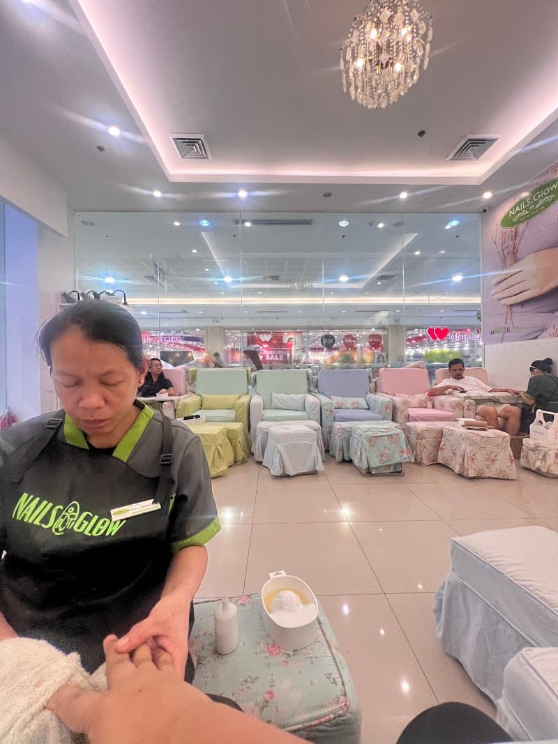 NAILS.Glow Waltermart Malolos photo
