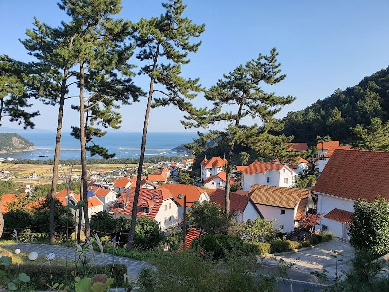 Namhae Benjarong photo