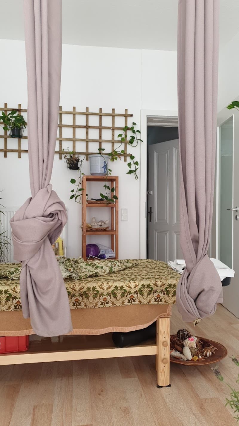 Nana Bali Massage - Bonn photo