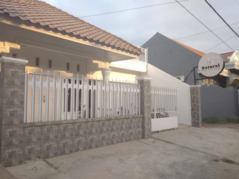 Natural Totok Aura Cantik Makassar photo