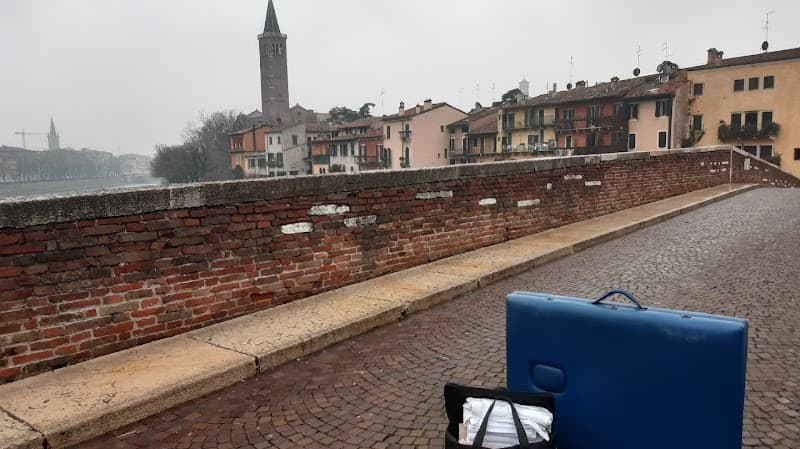 Naturopatia California massaggi verona Verona photo