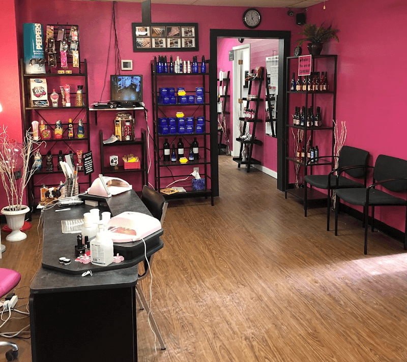 Nettie's Nail Salon & Craft Korner Chetwynd photo