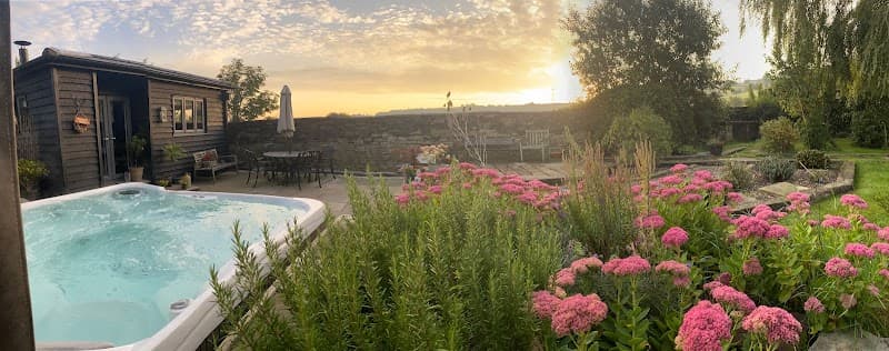 New Hall Aromatics Elland photo