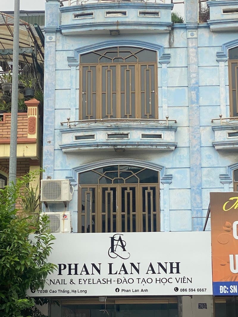 Nga Mi Đẹp Hạ Long photo