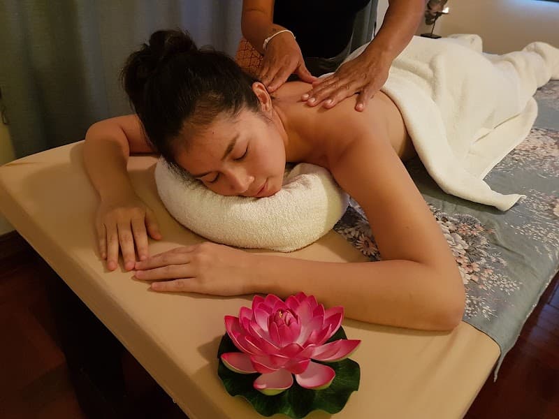 Ngern Saksit Thai Traditional Massage Pak Chong photo