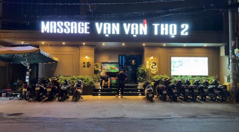 Nhạc Dương Lầu Massage Quận 10 photo