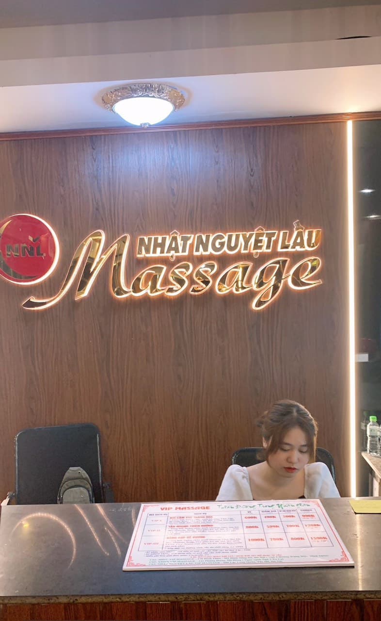 Nhật Nguyệt Lầu - 609 Lạc Long Quân Quận Tây Hồ photo