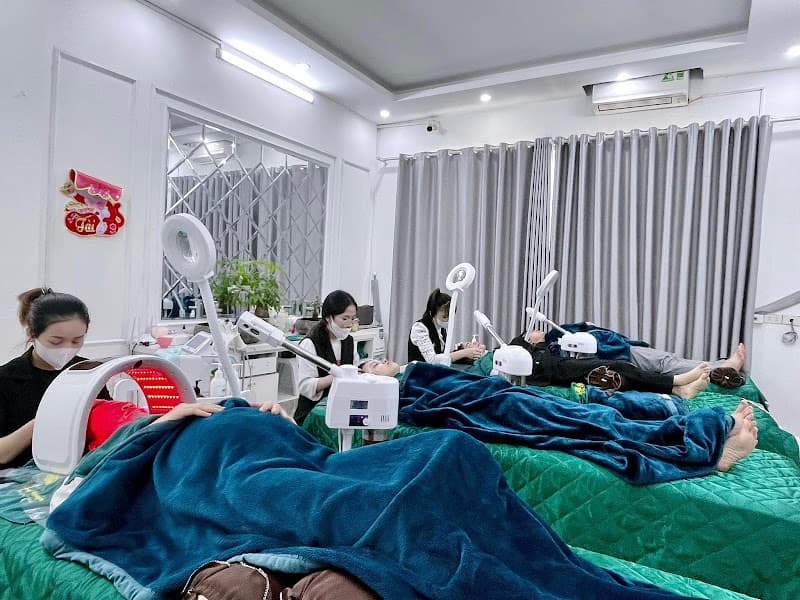 Nhung_beauty & spa _ 163 trần Nguyên hãn đối diện cổng bể bơi Bắc Giang photo