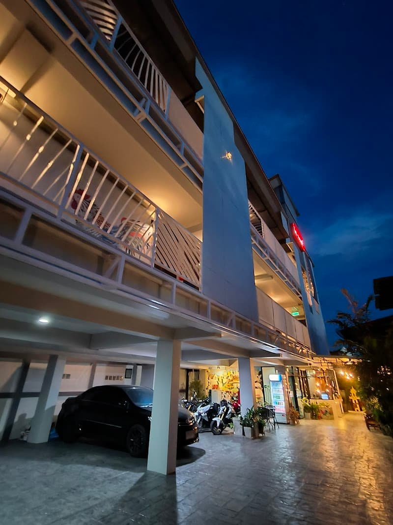 Nok Photivej Shop Lampang photo