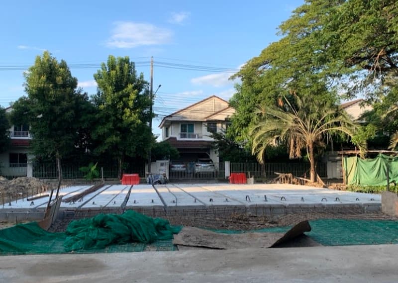 Nuad Lam Luk Ka Khlong 4 Bangkok photo