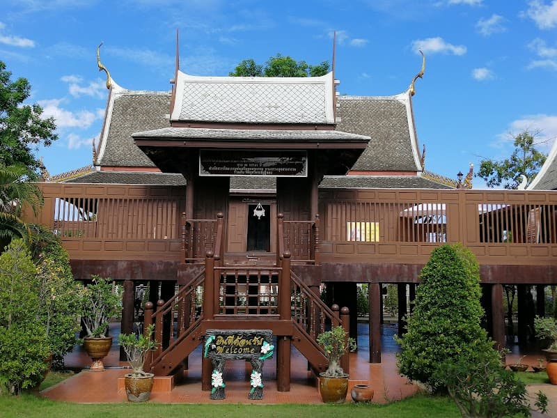 Nuad Phuea Sukkapap Wat Phumarin Kudi Thong Samut Songkhram photo