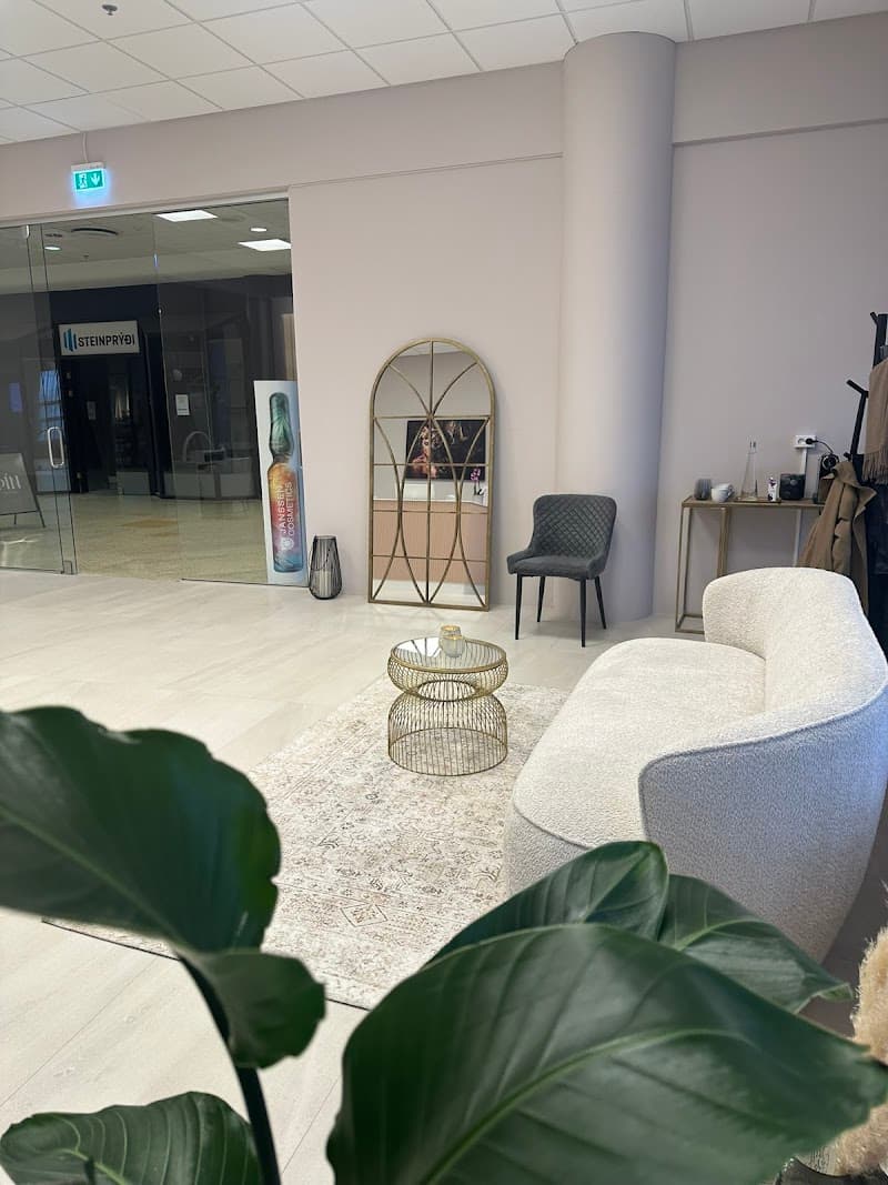 Nuddstofa Massage For You Hafnarfjarðarkaupstaður photo