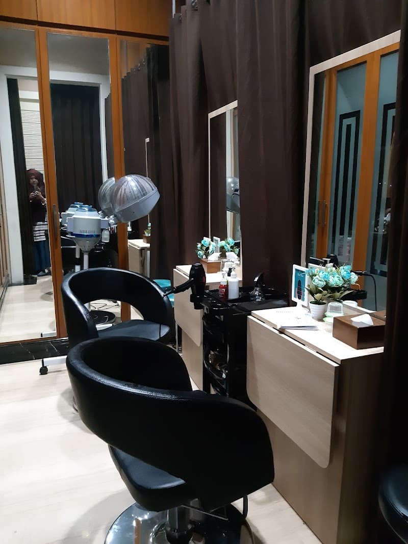 Nurayya Salon Surabaya photo