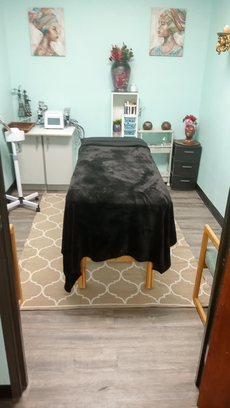 Nynoni's Relaxation Massage and Spa Livonia photo