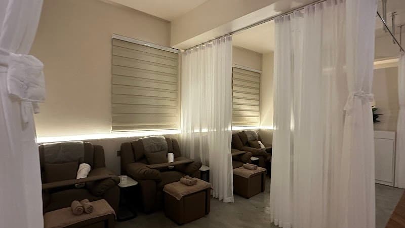 O'live Lounge Spa & nail Yangon photo