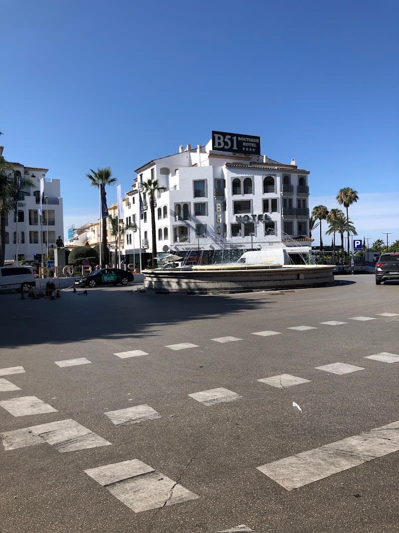 Oasis Banus Marbella photo