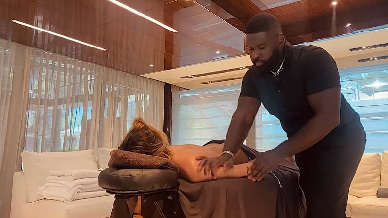 Oild Hans Mobile Massage Nassau photo