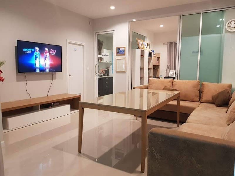 OMD Sahaclinic Thai and Chinese Traditional Medicine Bangkok photo