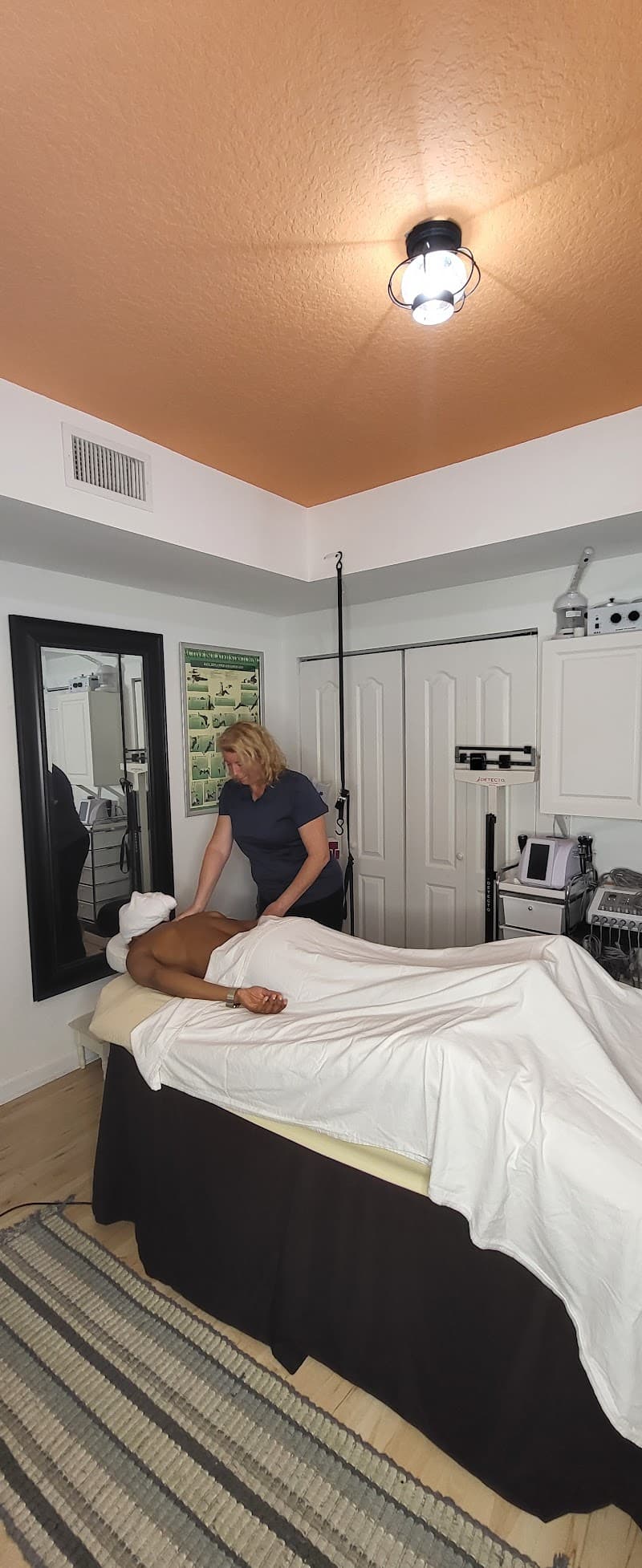 Oshun Body Sculpting, Massage, Stretching Spa West Palm Beach photo